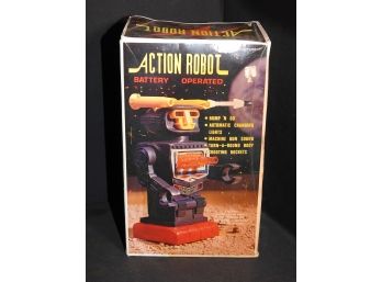 Vintage Battery Operated  Action Robot In The Original Box