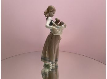 LLADRO Little Dogs On Hip Figure