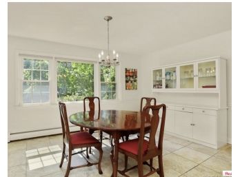 Antique Dining Table With Two Leaves