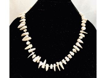 Mother Of Pearl Snake Tooth-style Necklace