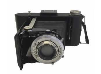 Vintage WWII Era Kodak No 1 Diomatic , Folding Camera