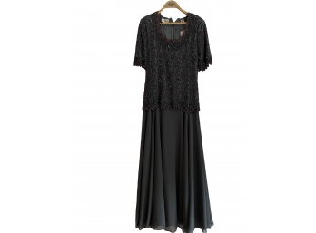 Womens Gown With Lovely Detailing. Brand New Size M