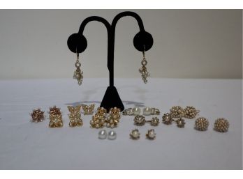 Faux And Real Pearl Pierced Earring Lot (13 Pair)