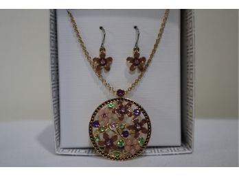 Liz Claiborne Goldtone Necklace And Earrings Set