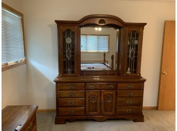 Kincaid Triple Dresser With Hutch Top