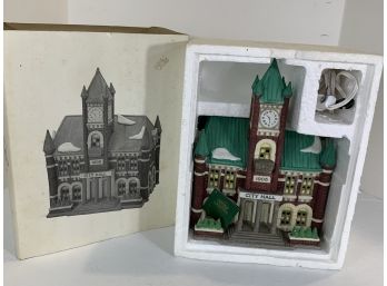 Heritage Village Collection 'Christmas In The City Series' City Hall With Box