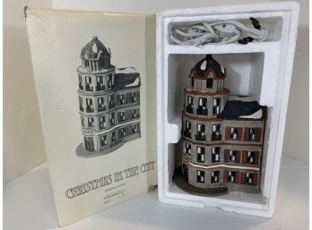 Christmas In The City, Dept 56, Restaurant 6512-9  With Box