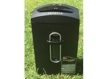 Staples Blk. Floor Standing Paper Shredder