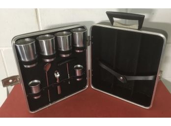 Retro Executair 101 Liquor, Drinking, Carrying Case