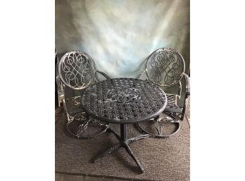 Black Metal Bouncing Chairs And Table Patio Set