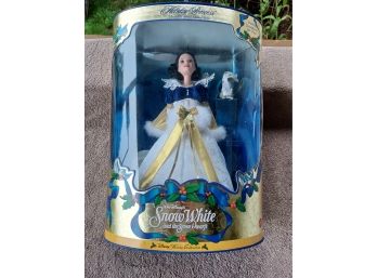 Barbie Limited Edition Holiday Princess Snow White