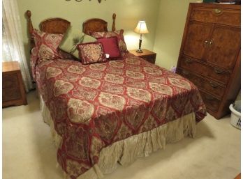 Attractive Queen Size Bed Linen Lot