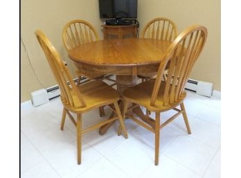 Super Solid Round Oak Table With 4 Chairs And 1 Extra Leaf, Nice Shape