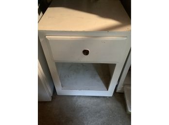 Vintage Solid Wood White End Table/cabinet For Laundry Room