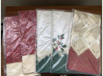 Five Festive Paper Tablecloths New In Packages