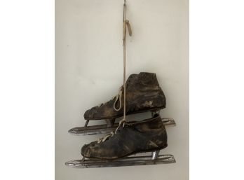 Pair Of Vintage Mens Ice Skates Great For Decor!