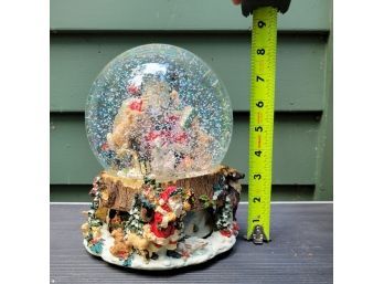 Chirstmas Snow Globe