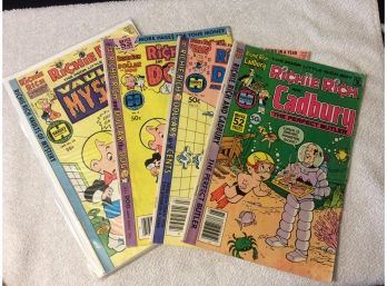 Lot Of 4 Vintage Richie Rich Comic Books