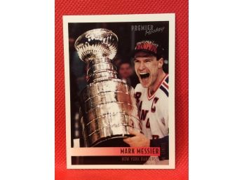 1994 Premier Mark Messier Hockey Card