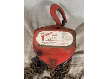 Vintage Milwaukee One Ton Hoist