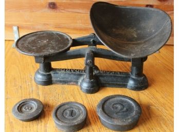 Antique LF&C Standard Cast Iron BALANCE SCALE Vintage Weight Landers Frary Clark