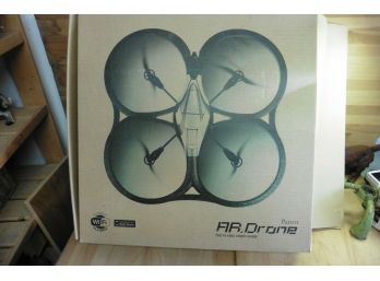 Parrot AR Drone 1.0 W Box Wifi Flying Video Game Intuitive Pilot In Out Door