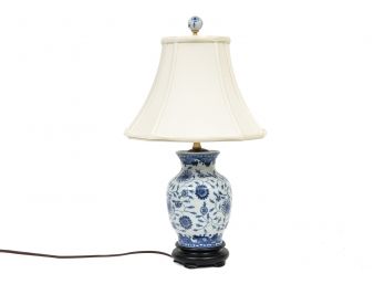 Asian Design Blue And White Porcelain Table Lamp