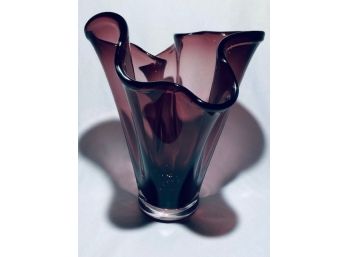 Gorgeous Amethyst Ruffled Edge Art Glass Vase