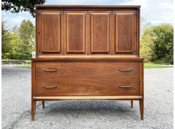 A Fabulous Mid Century Modern Dresser From The 'Forward '70' Line By Broyhill Furniture