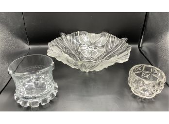 Mikasa Hibiscus Frost Centerpiece Bowl, Glass Ice Bucket & Bowl