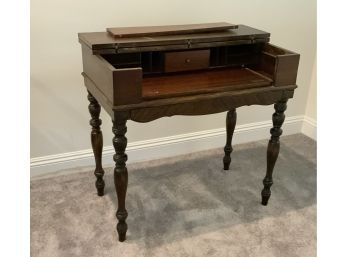 Antique Hekman Furniture Company Spinet Desk