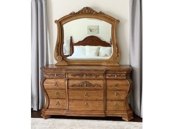 Beautiful Dresser W/mirror ~ Cedar Lined Drawers ~