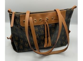 Beautiful Dooney & Bourke Purse