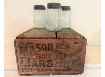 Rare Antique Hazel-atlas Mason Jars In Original Wood Crate & Dozen Pint Green / Aqua Jars W/ Zinc Lids