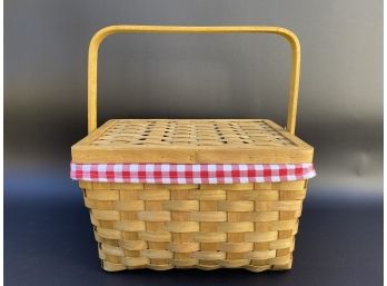 Natural, Woven Picnic Basket - Gingham-Lined