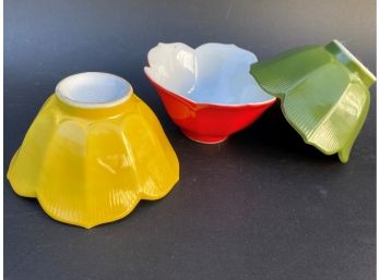 Three Mid-century Porcelain Bowls