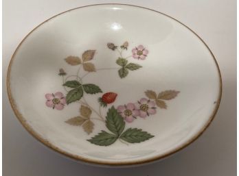 Wedgwood Wild Strawberry Mint Dish