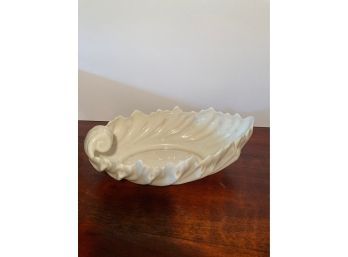 Vintage Lenox Large Vintage Ivory Colored Ancanthus Leaf Bowl