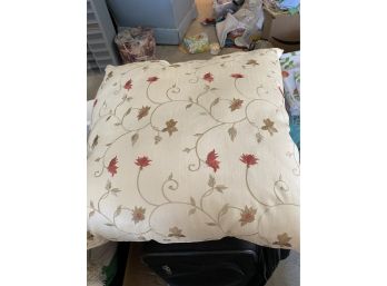 Pier One Pillow (20x20) And Throw (50 X 60) In Silk - Like New