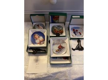 Zolan Collectible Miniature Plates With Stands
