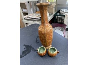 Vase With Small Salt And Pepper?