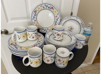 Coventry Collection Of Dinnerware - 21 Pieces - All Good Condition