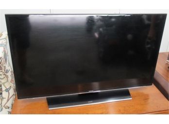 Samsung 40' UHD Smart LED Television - $999 Retail