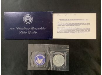 1971 Eisenhower Uncirculated SILVER Dollar In Blue Case With Blue Token !