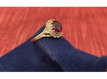 Vintage Pinkie Ring Round Faceted Ruby Stone 14K Gold Ornate Setting Size 4