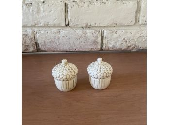 Vintage Acorn Salt And Pepper Shakers - Perfect For Thanksgiving!