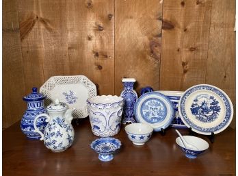 Wonderful Collection Of Blue And White Tableware