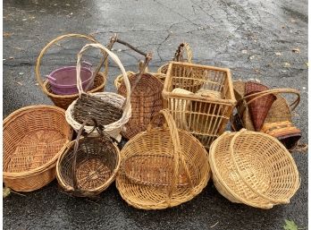 Baskets Galore, Lot 2 Of 3 - 20 Pieces