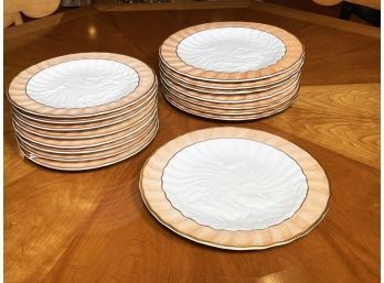 Mottahedeh 'Salmon Swan' Dinner And Salad Plates