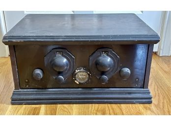 Vintage Steinite Laboratories Receiver In Wooden Case - Model A C-1 No-battery Receiver W/ Vacuum Tubes